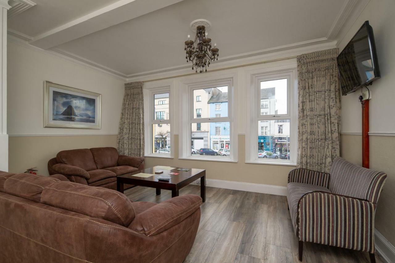 فندق The Square Townhouse فيرموي المظهر الخارجي الصورة